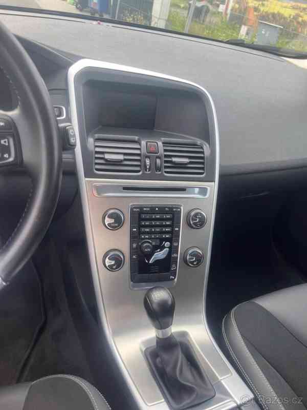 Volvo XC60 2,4 - foto 3