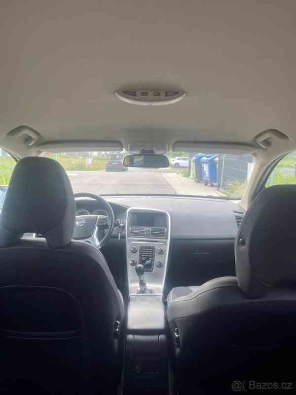 Volvo XC60 2,4 - foto 9