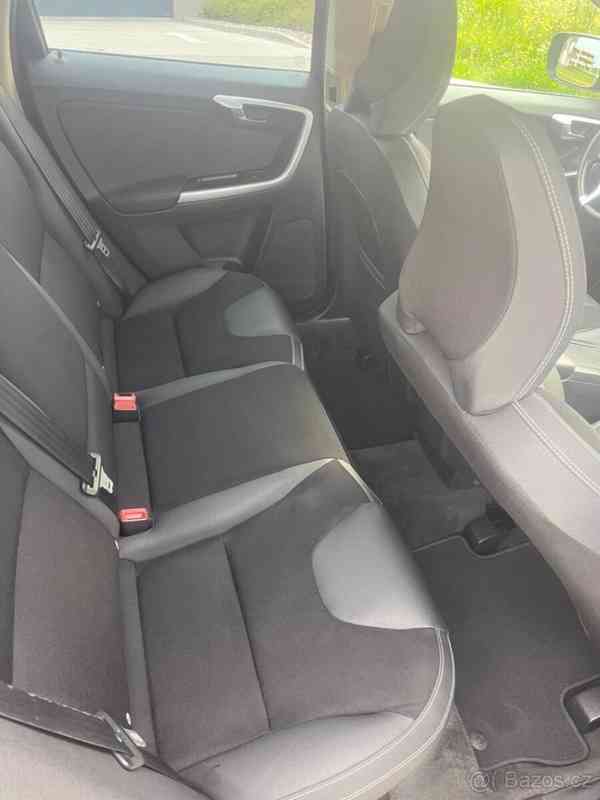 Volvo XC60 2,4 - foto 13