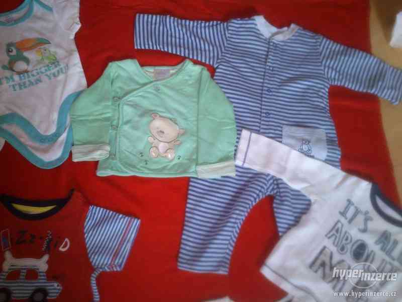 Set dětského chlapeckého oblečení, vel. 0 - 1 rok - foto 13