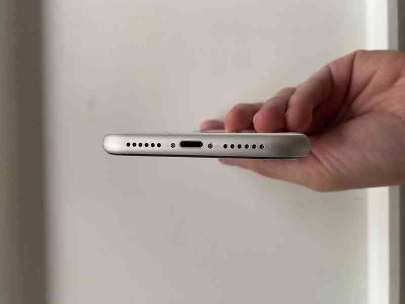 iPhone 11 64 GB - Perfektní stav - foto 7