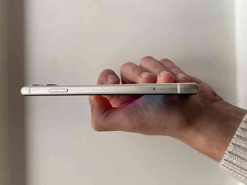 iPhone 11 64 GB - Perfektní stav - foto 5