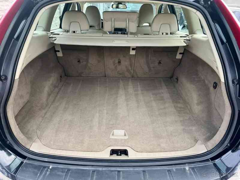 Volvo XC60 2,0   T - foto 9