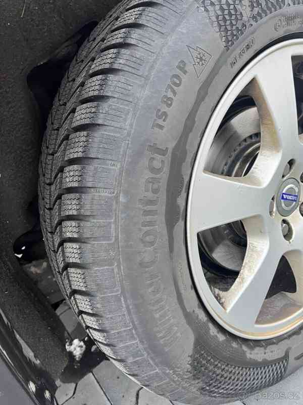 Volvo XC60 2,0   T - foto 16