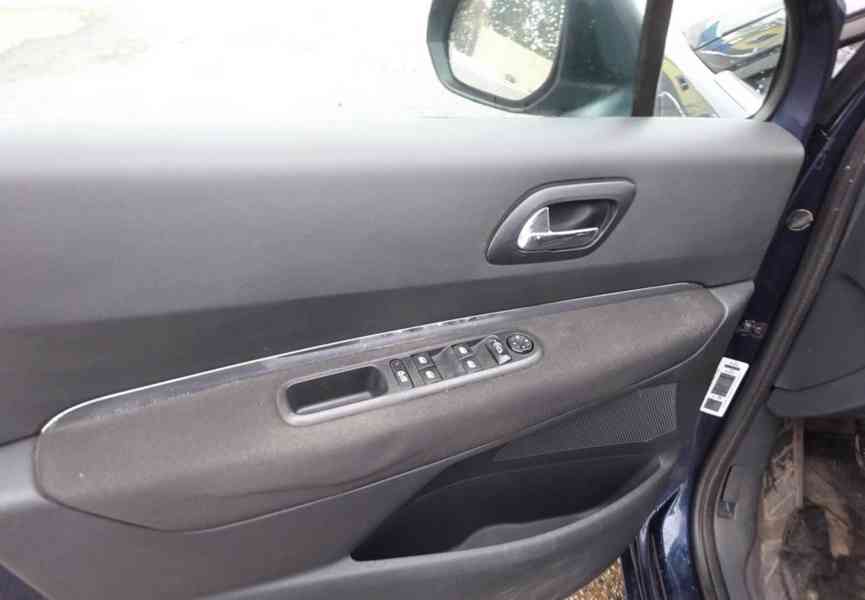 Peugeot 5008 2.0 HDI r.v.2011 (110 kw) stk:12/2027 - foto 6