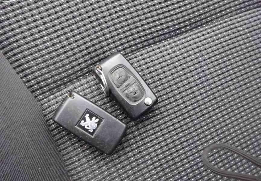 Peugeot 5008 2.0 HDI r.v.2011 (110 kw) stk:12/2027 - foto 21