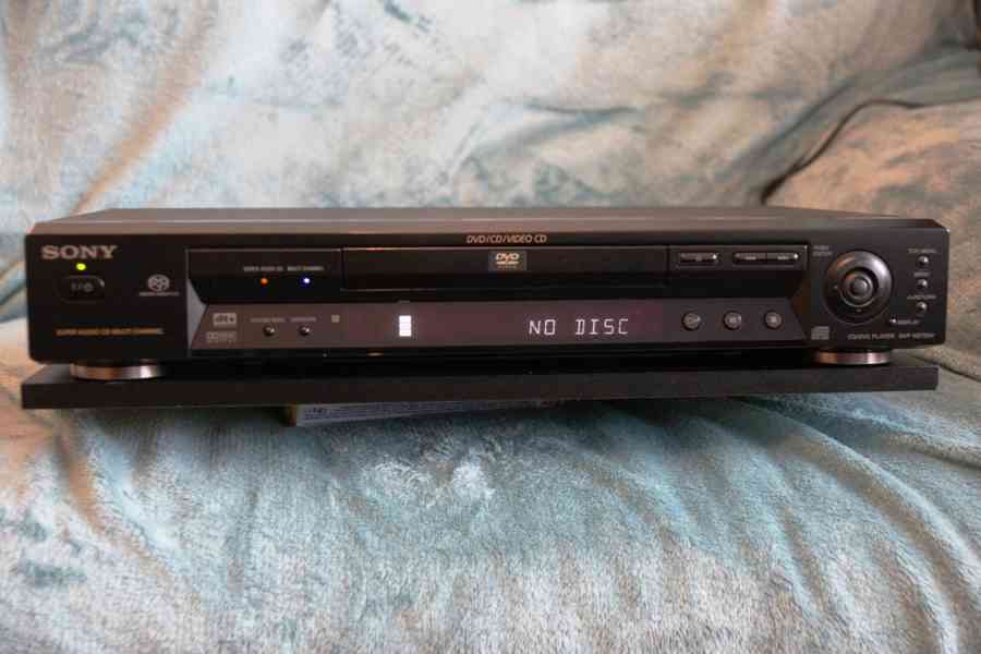 Sony DVP-NS705V   Super Audio CD / CD / DVD přehrávač - foto 7