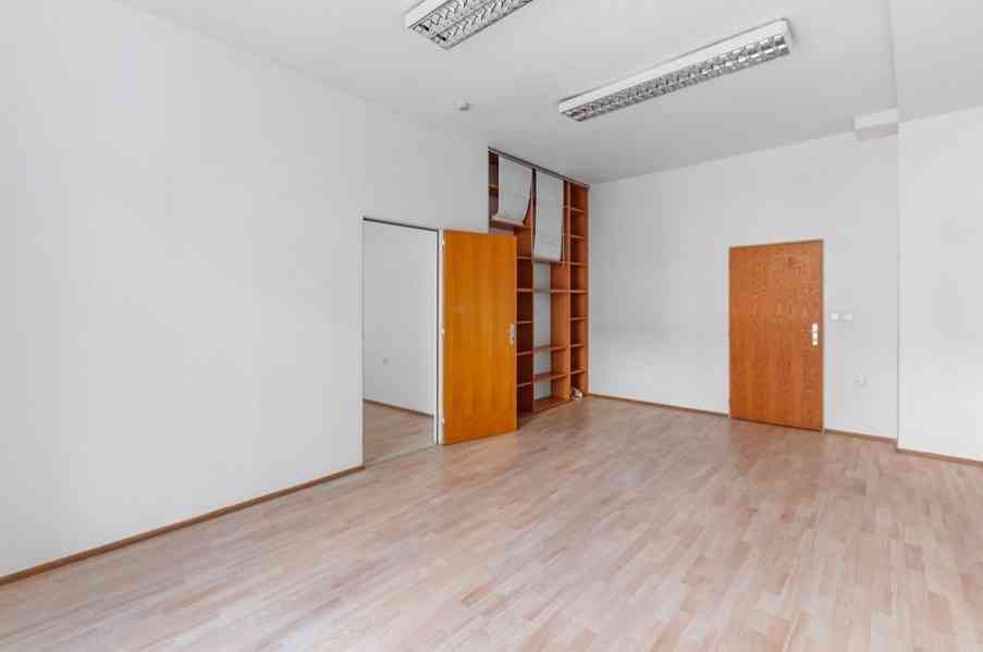 Pronájem kancelářských prostor od 23 m2, Londýnská 59 - foto 2