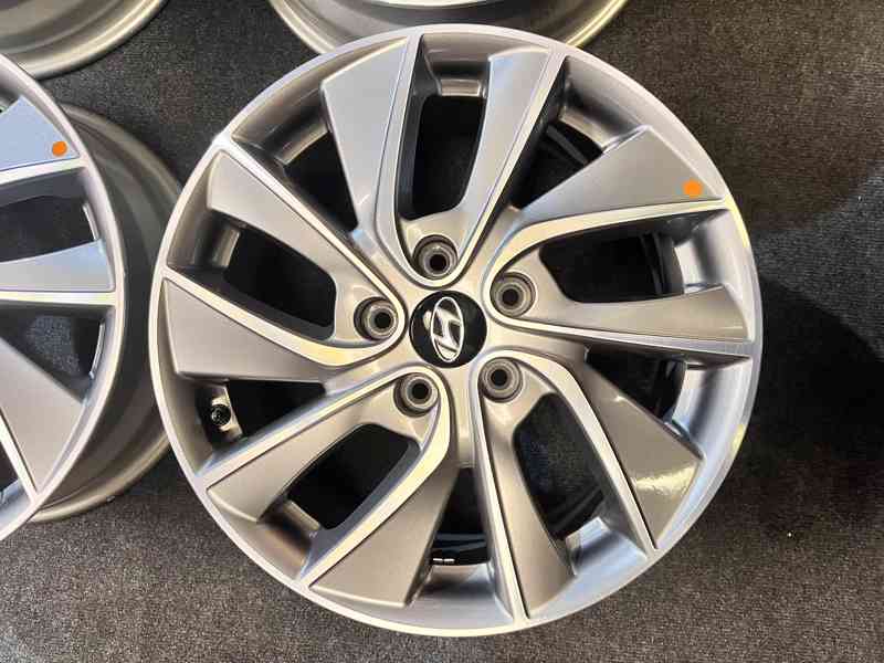 5x114,3 R17 originál disky Hyundai i30 Fastback - foto 2