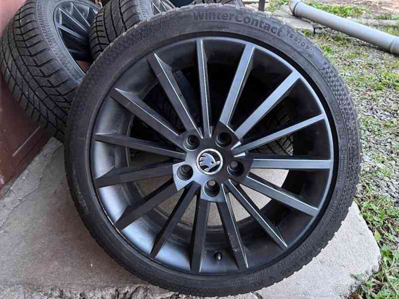 Škoda Octavia 2,0   3 RS Challenge TDI DSG 135kW - foto 4