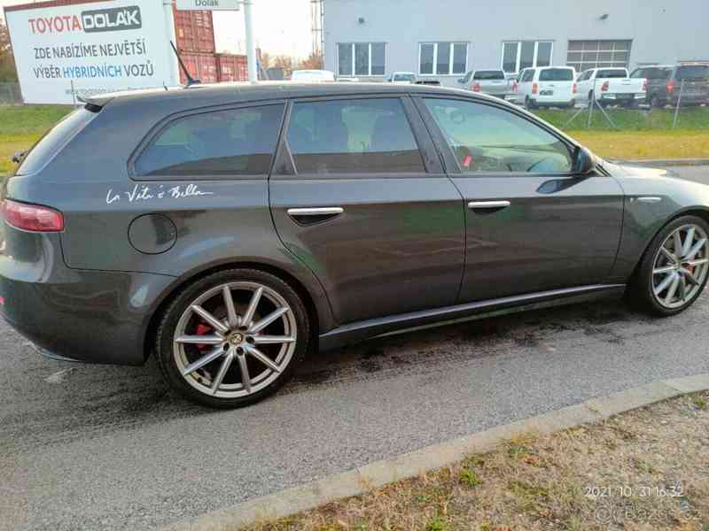 Alfa Romeo 159 ti sport wagon	 - foto 2