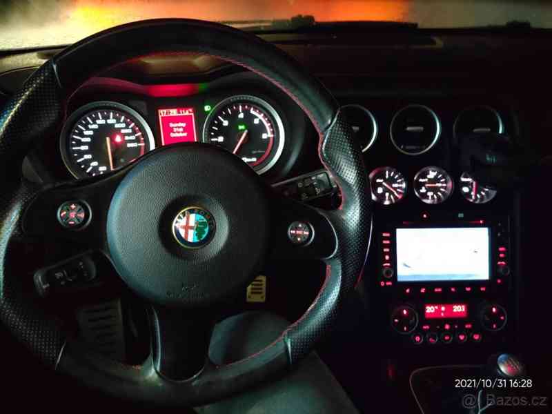 Alfa Romeo 159 ti sport wagon	 - foto 5