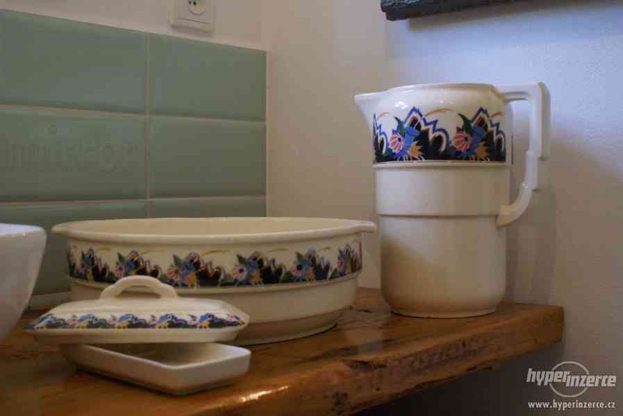 Starožitná keramická mycí sada - foto 1