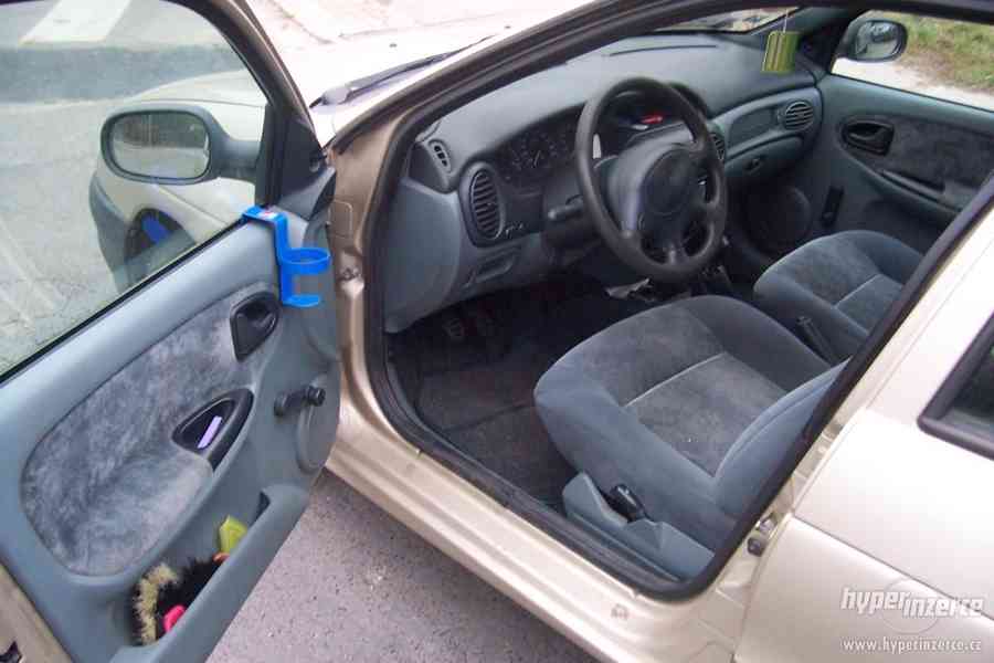 Renault Megane Classic 1.9 D - foto 3