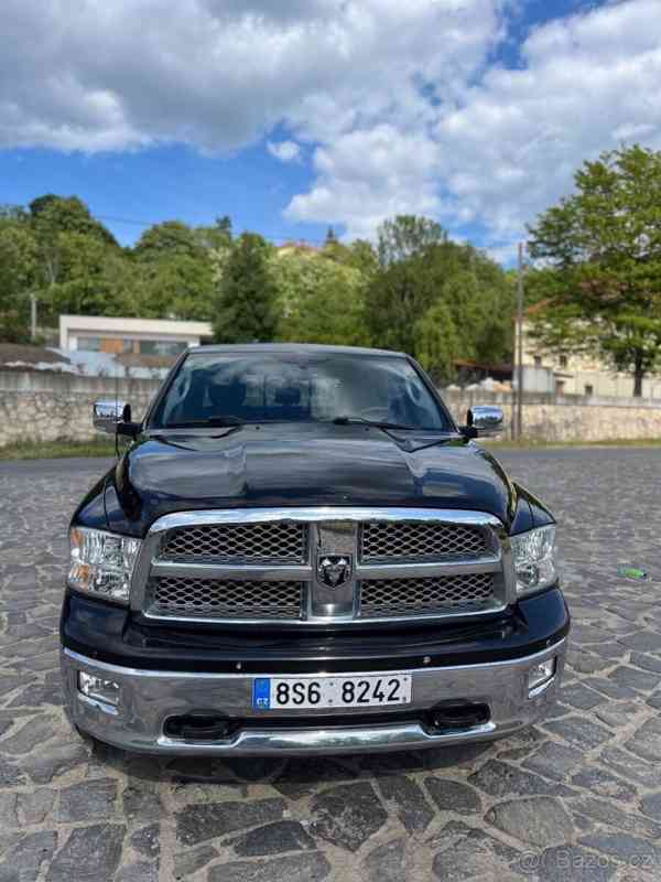 Dodge RAM 5,7 Hemi Laramie - foto 17