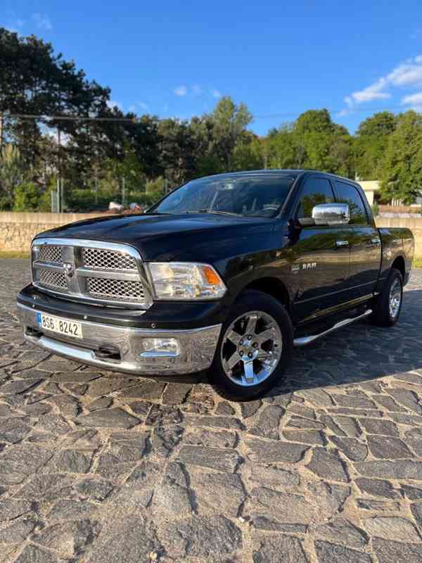 Dodge RAM 5,7 Hemi Laramie - foto 2