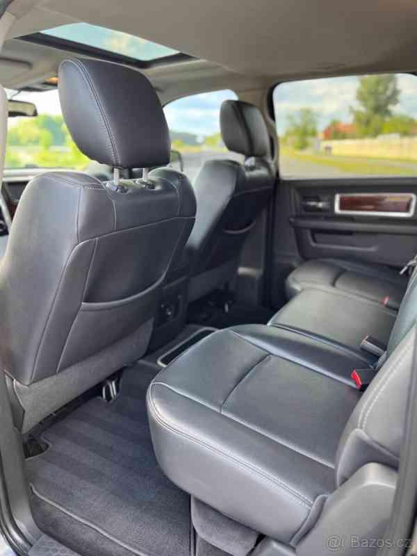 Dodge RAM 5,7 Hemi Laramie - foto 29