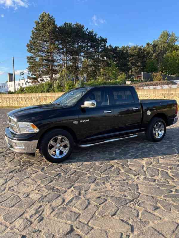 Dodge RAM 5,7 Hemi Laramie - foto 39