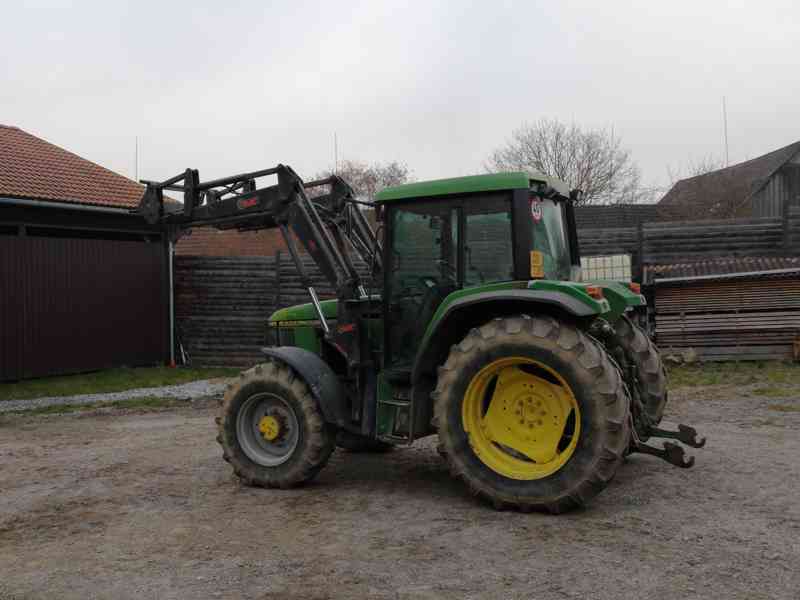 Traktor John Deere 6200 - foto 1