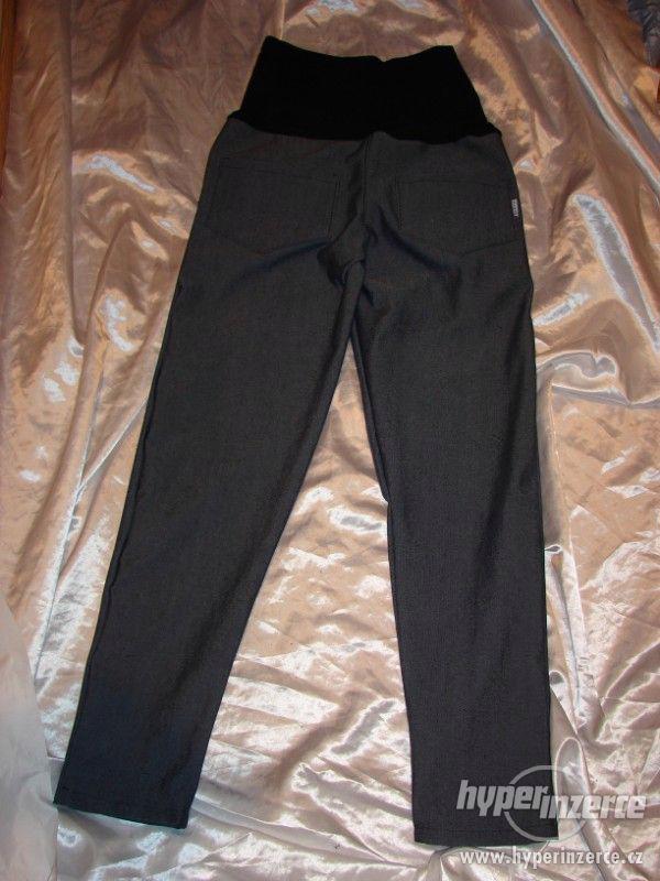 Těhotenské džíny  úzké elastické modré i černé, - foto 1