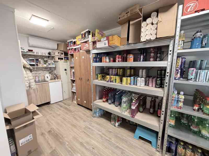 PRODEJ FUNKČNÍ ČERPACÍ STANICE PHM, V OBCI KLY-DOLNÍ VINICE - foto 10