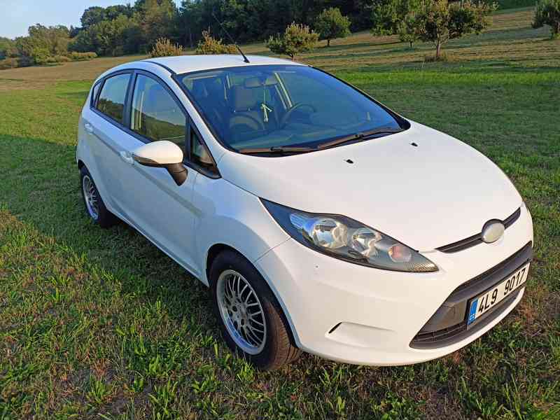 Ford Fiesta  - foto 5