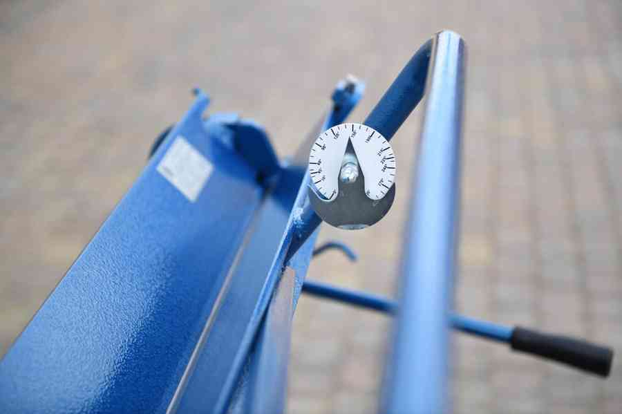 Stroje pro klempíře Ohýbačky plechu 2140/0,8mm - foto 9