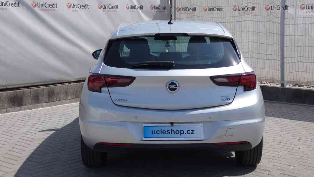  Opel Astra 1,6 CDTi 81kW/110k Slušná výbava  - foto 4