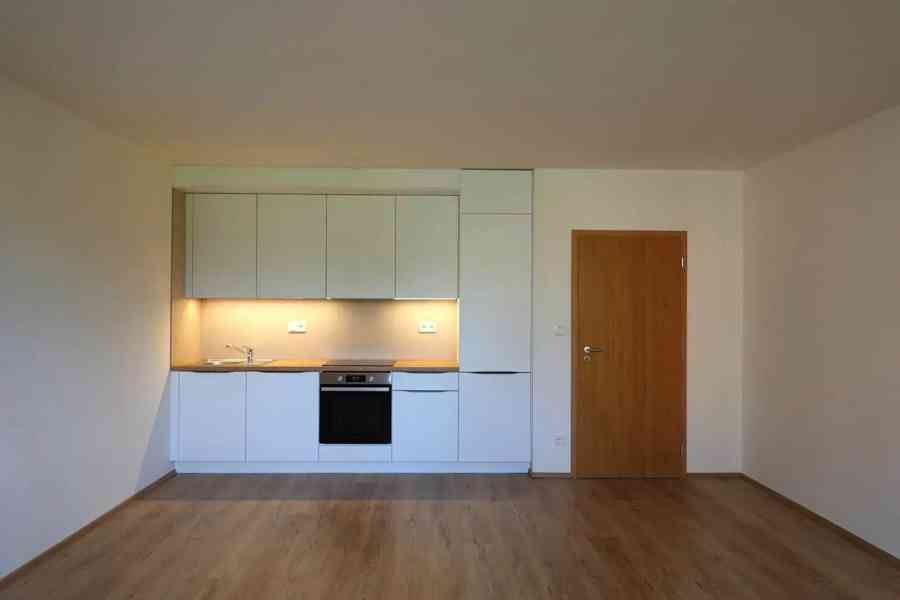 Pronájem bytu 1+kk 35 m² - foto 5