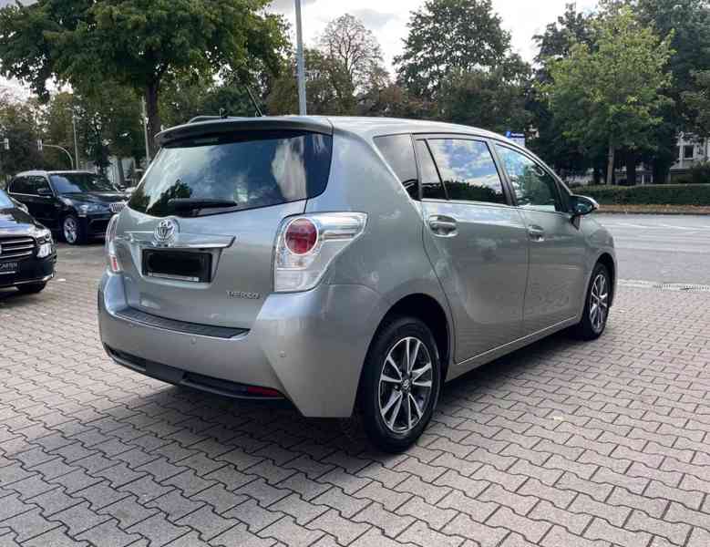 Toyota Verso 1.8i Life benzín 108kw - foto 5