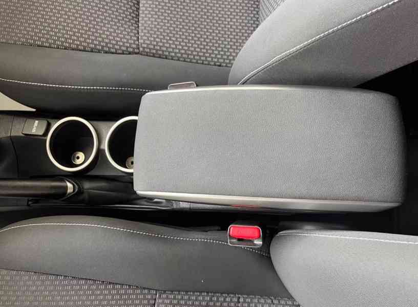 Toyota Verso 1.8i Life benzín 108kw - foto 15