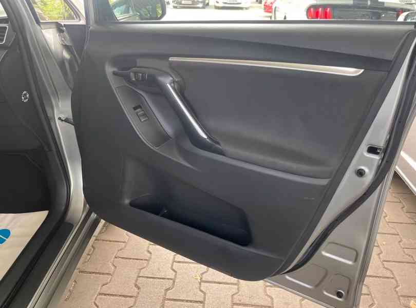 Toyota Verso 1.8i Life benzín 108kw - foto 16