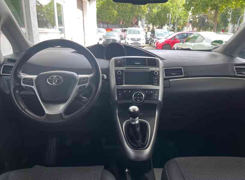 Toyota Verso 1.8i Life benzín 108kw - foto 13