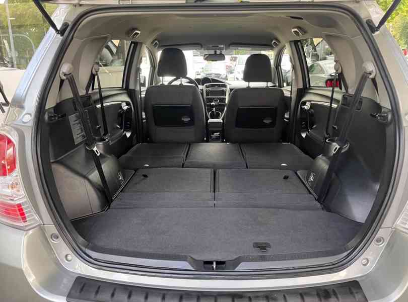 Toyota Verso 1.8i Life benzín 108kw - foto 24