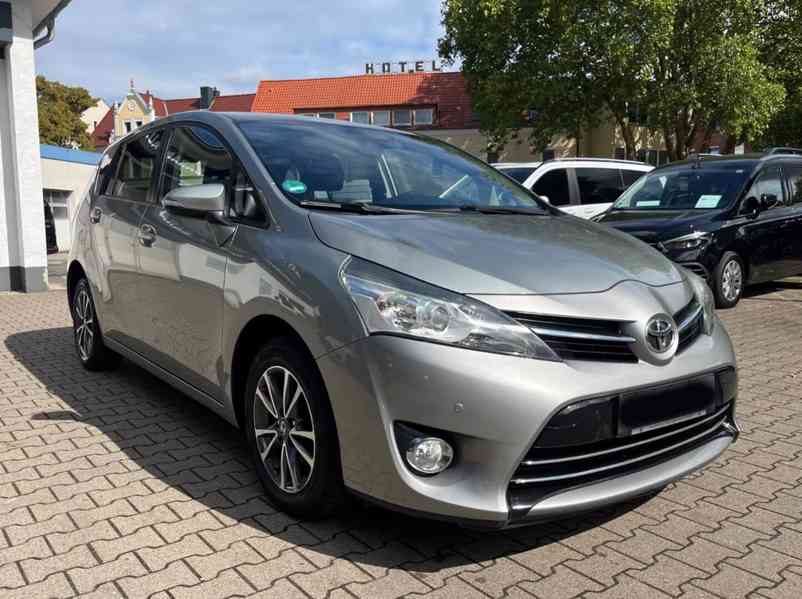 Toyota Verso 1.8i Life benzín 108kw - foto 1