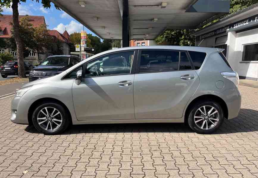Toyota Verso 1.8i Life benzín 108kw - foto 8