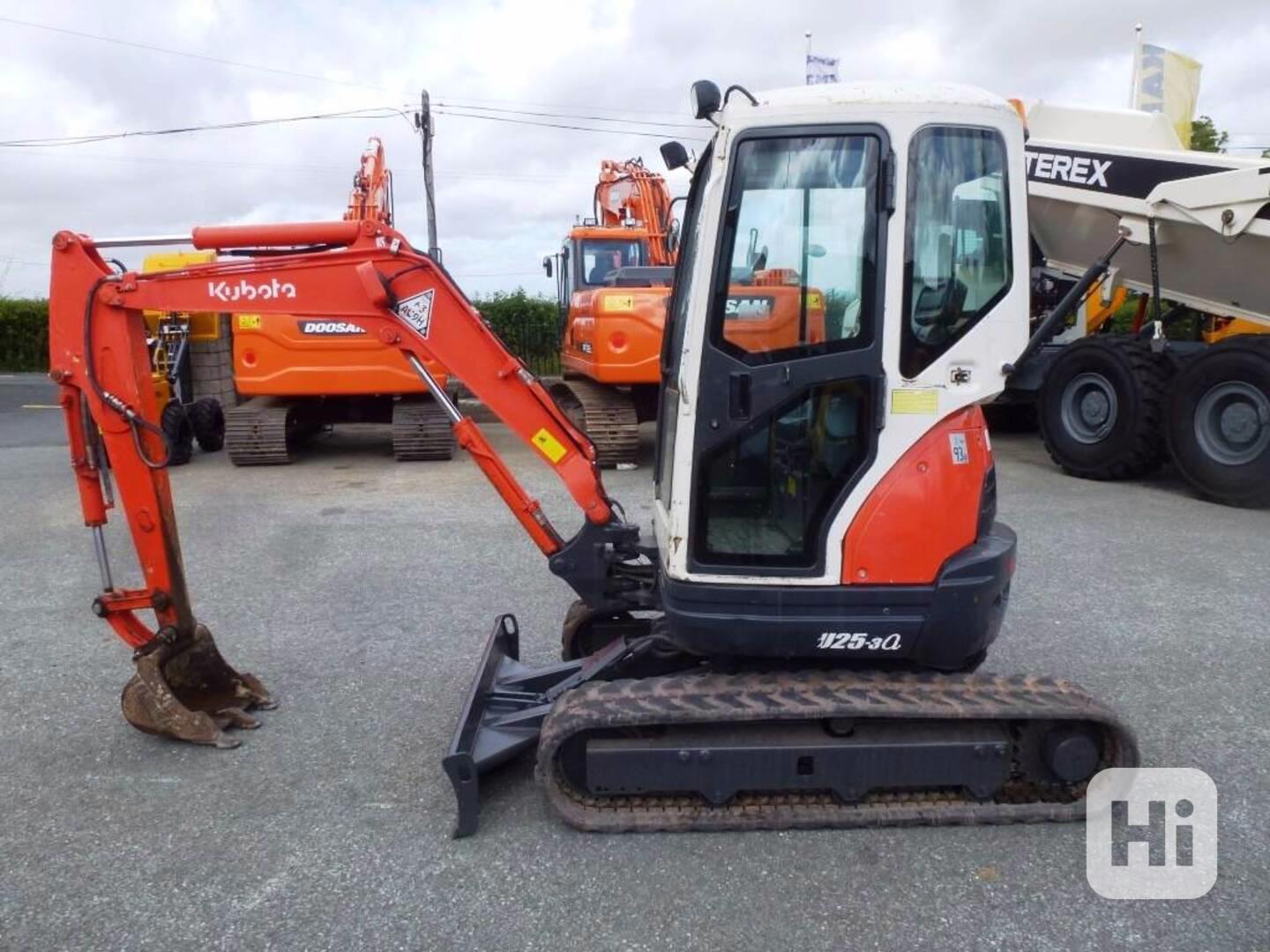 Minibagr Kubota U25 -3 - foto 1