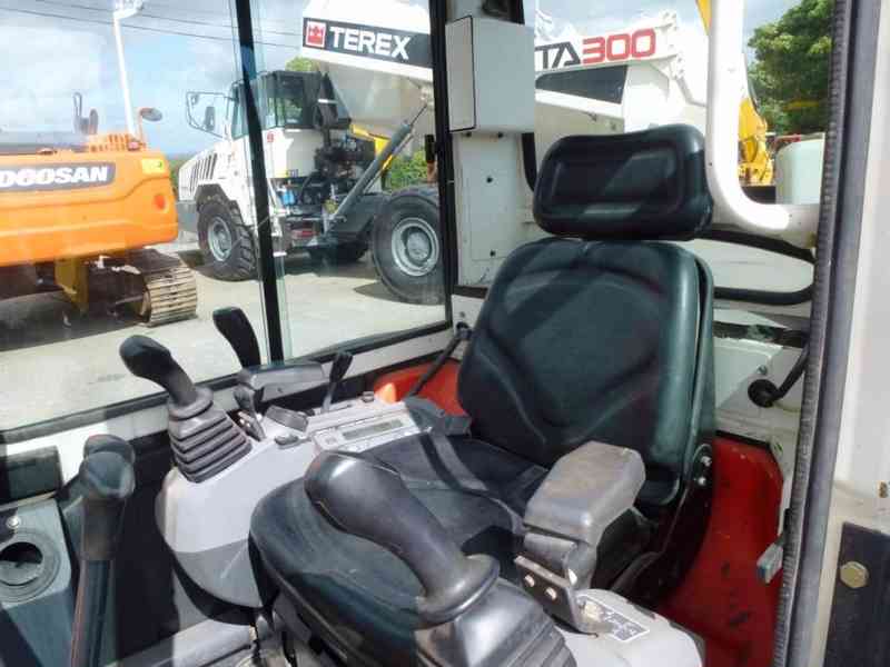 Minibagr Kubota U25 -3 - foto 4