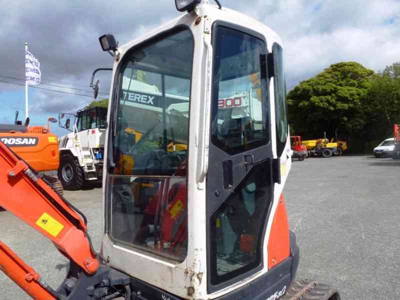Minibagr Kubota U25 -3 - foto 3