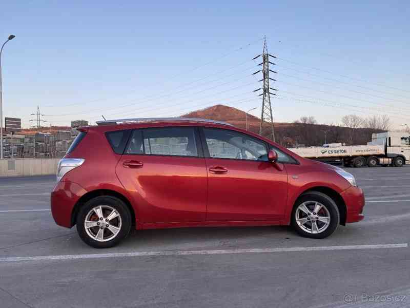 Toyota Verso 2.0 D-4D SOL, 7-místná	 - foto 10