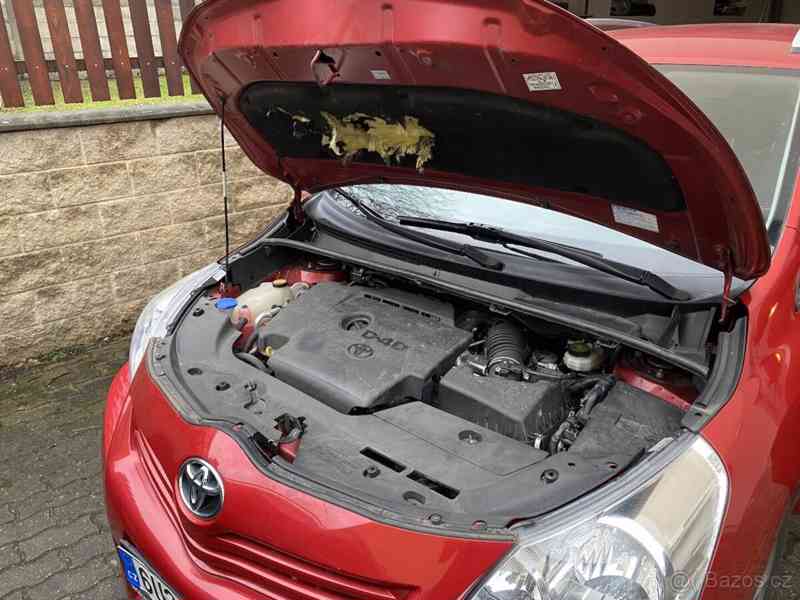Toyota Verso 2.0 D-4D SOL, 7-místná	 - foto 6