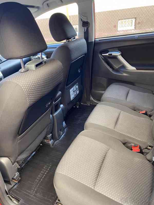 Toyota Verso 2.0 D-4D SOL, 7-místná	 - foto 9