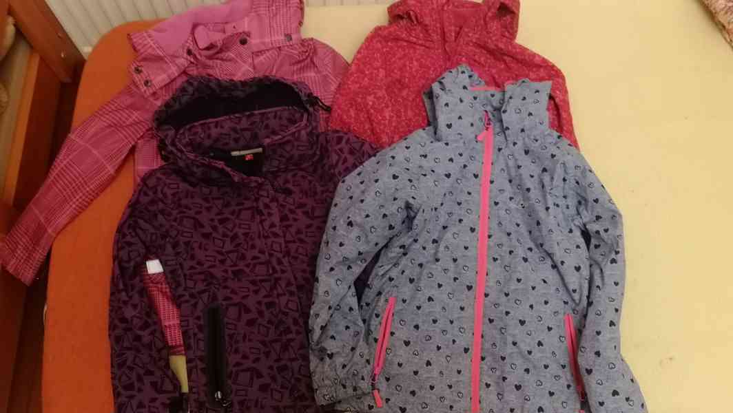 Set oblečení pro holčičku ve věku od 4 do 6let  - foto 1