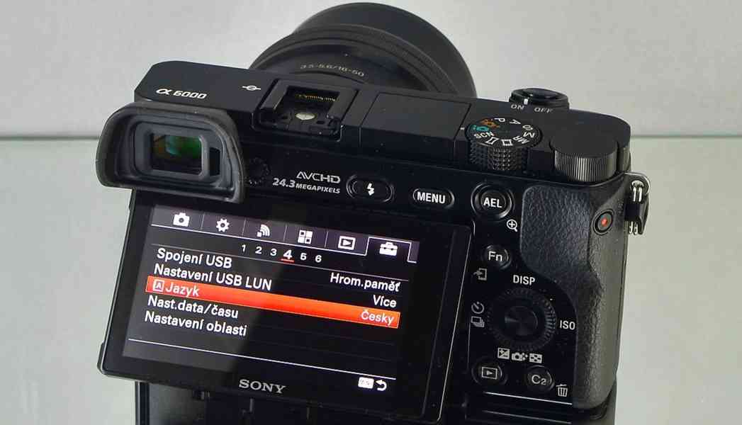 Sony A6000Y se 2 objektivy**Full HDV*WIFI*9800 Exp - foto 8