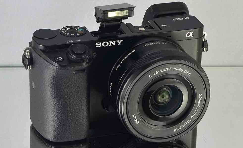 Sony A6000Y se 2 objektivy**Full HDV*WIFI*9800 Exp - foto 5