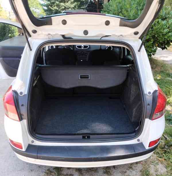 Renault Clio Grandtour 1.5 dCi z roku 2009 / 207192 km. (KR1 - foto 13