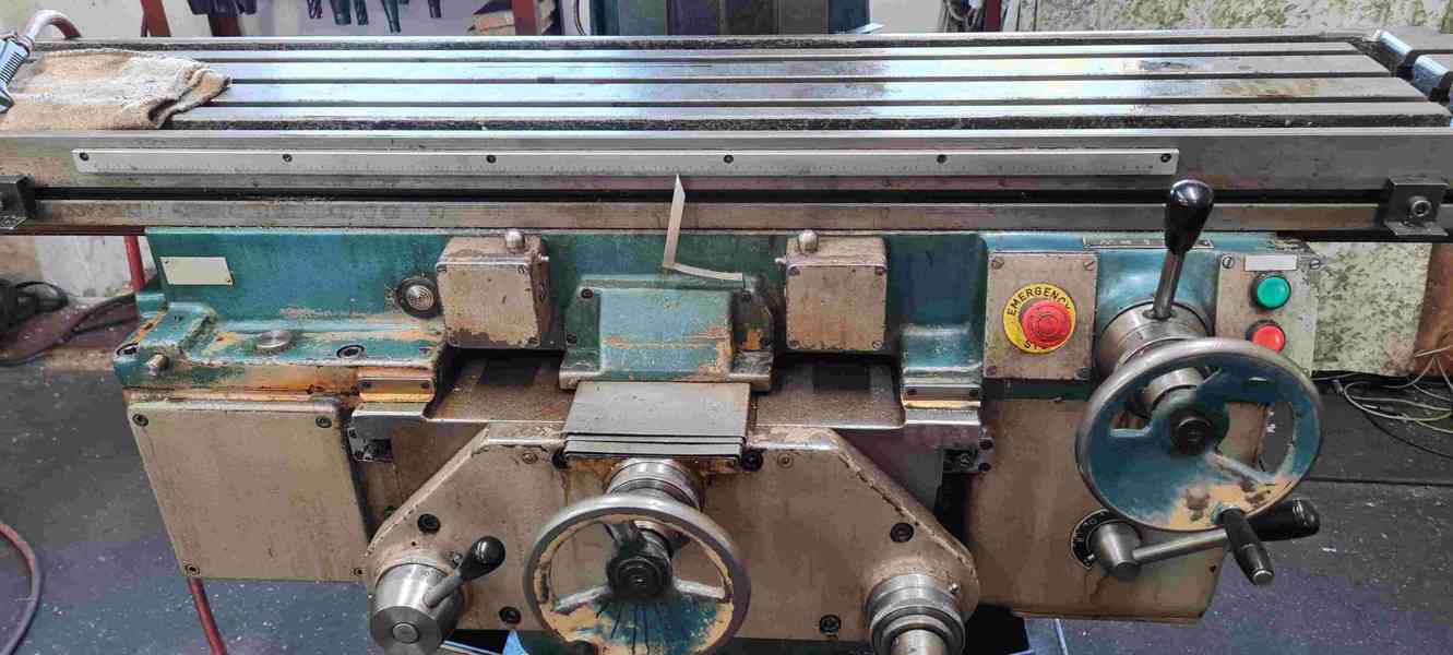 Použitá frézka FA 4V, po GO v r. 2009 - foto 7