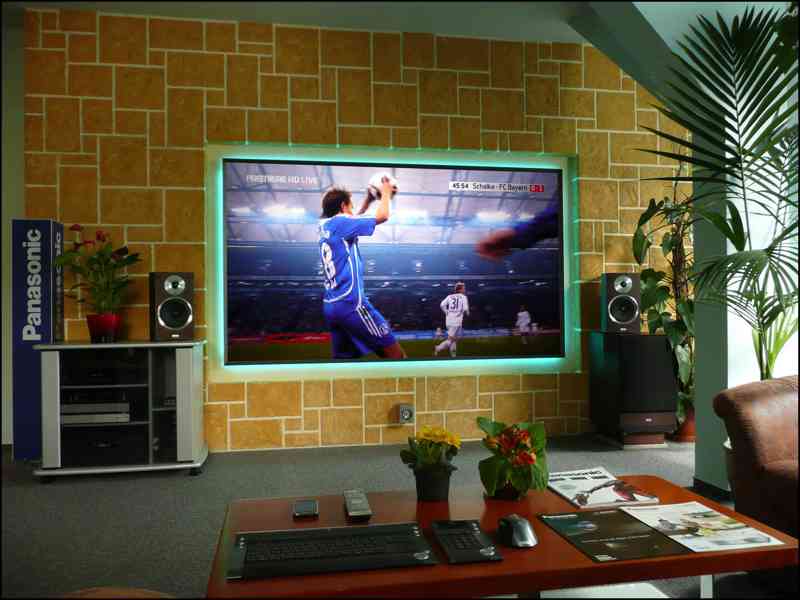 Projektor pro domácí kino Panasonic PT-AT5000E - foto 4