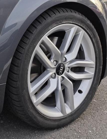 Zimní sada kol VW 245/40 R18 4ks - foto 4