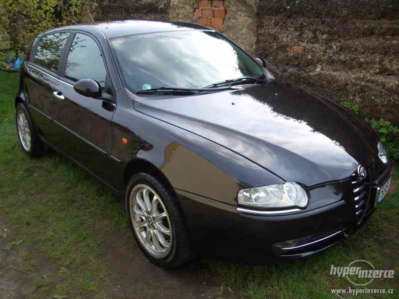 Alfa Romeo 147 1,6i TS 5D; 102.000 km, plně doložený servis - foto 5